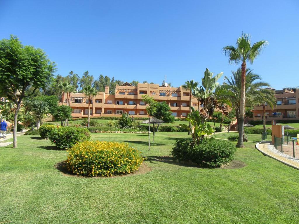 Casares Appart 2 Ch Dans Parc Tropical Avec Vue Sur Mer, Montagne Et Piscine Daire Dış mekan fotoğraf