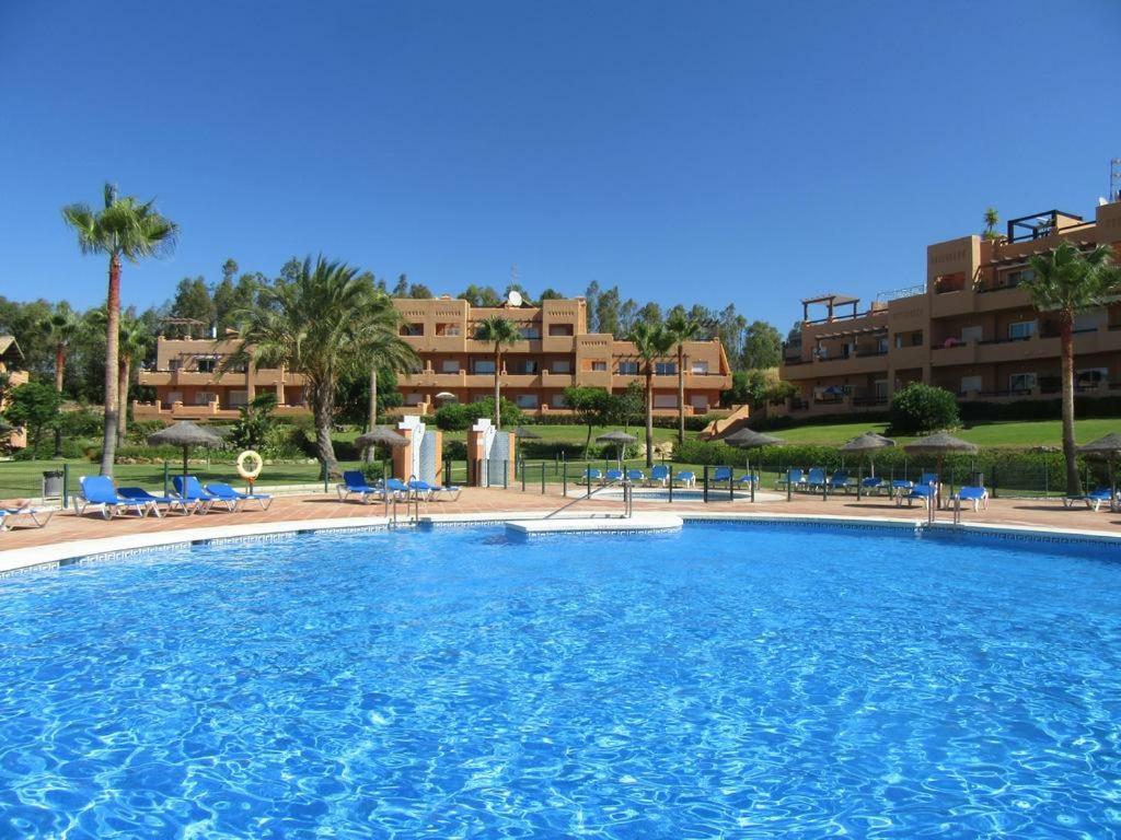 Casares Appart 2 Ch Dans Parc Tropical Avec Vue Sur Mer, Montagne Et Piscine Daire Dış mekan fotoğraf