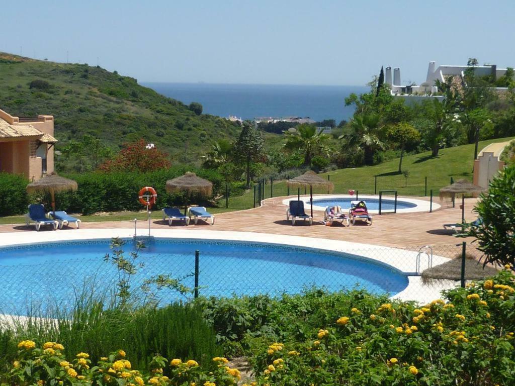 Casares Appart 2 Ch Dans Parc Tropical Avec Vue Sur Mer, Montagne Et Piscine Daire Dış mekan fotoğraf